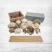Load image into Gallery viewer, 6 in. Centerpiece Box Craft Kit