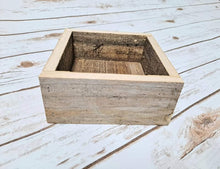 Load image into Gallery viewer, 6&quot; Reclaimed Centerpiece Box